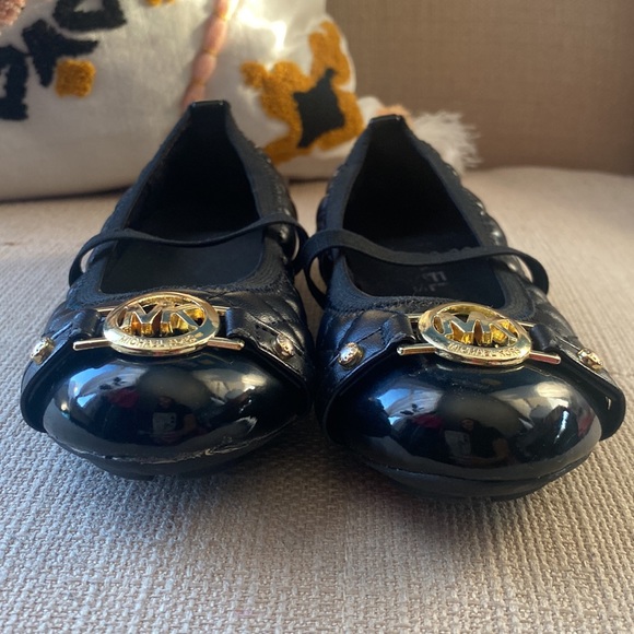 Michael Kors Gema Quilted Ballet Flats size 9 - Picture 3 of 6